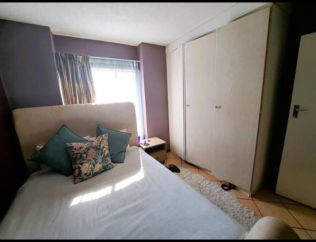 2 BEDROOM APARTMENT FOR SALE IN DIE HOEWES